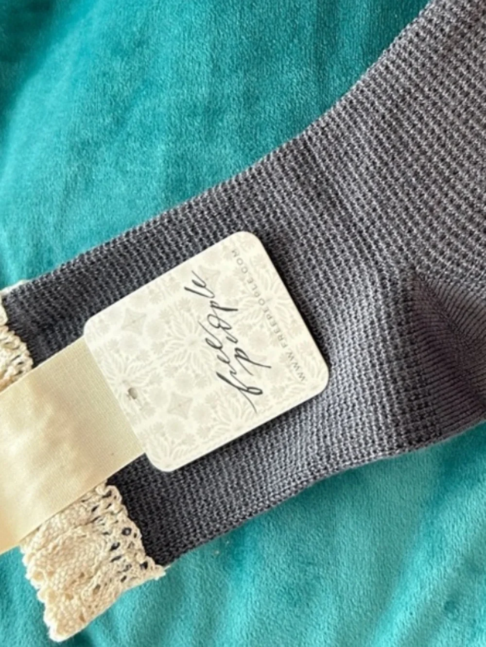 Free People Gray Lace-Trim Crew Socks - Women NEW